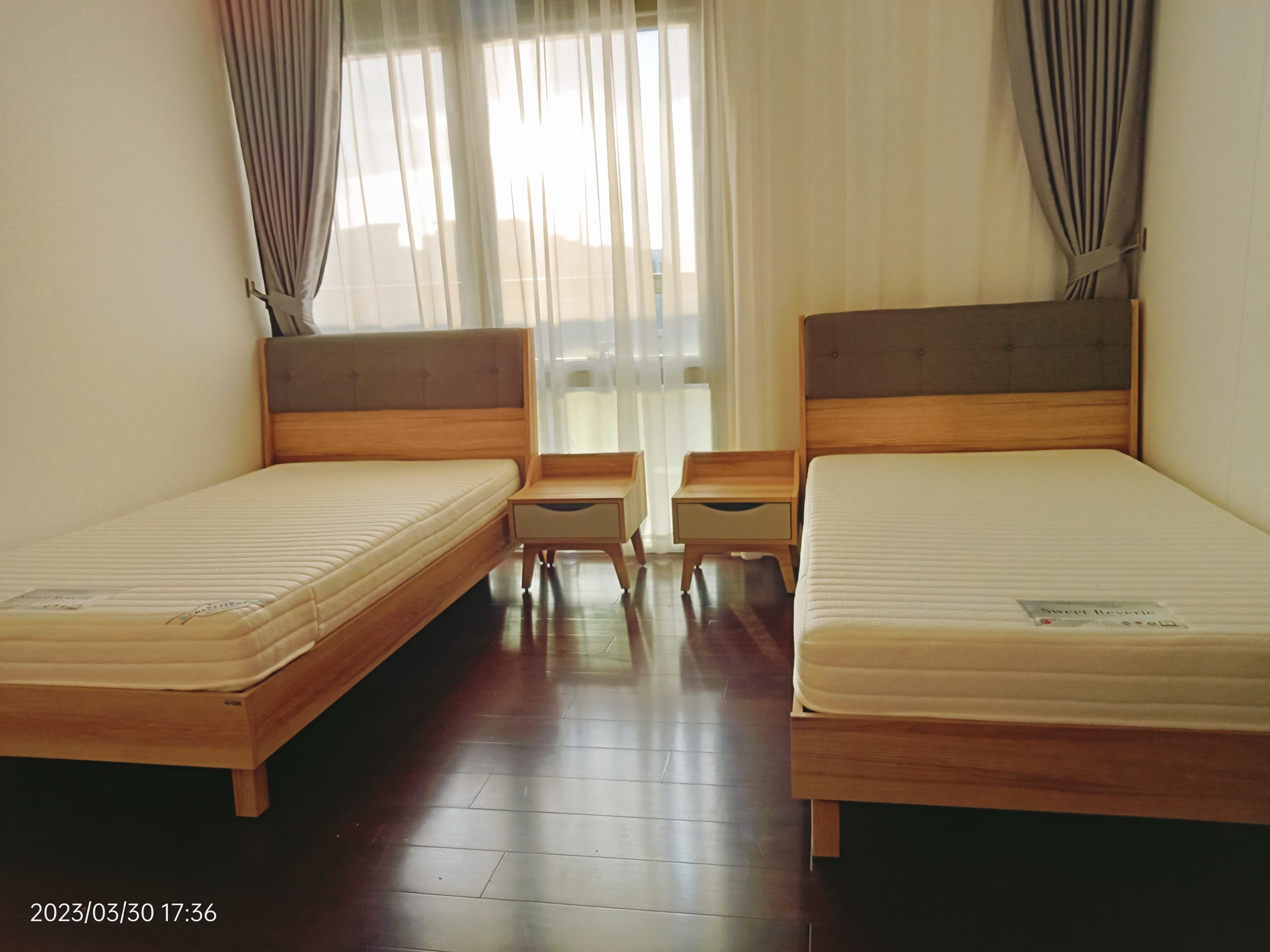 Semi Furnished 3 bedroom in East Gallery Place - photo 5