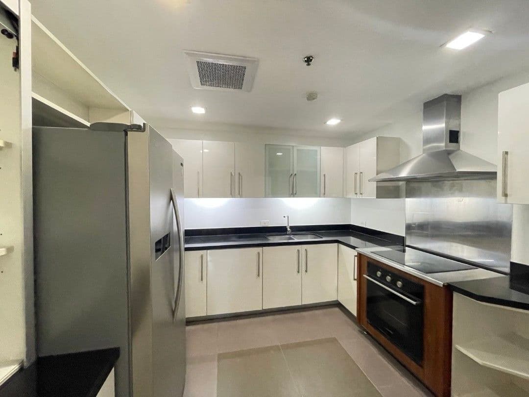 3 Bedroom Unit in One Serendra - photo 3