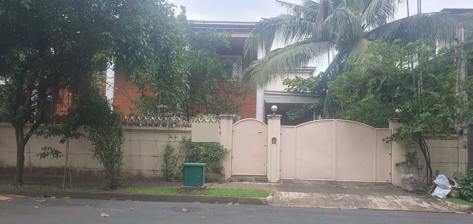 Comfortable 4 Bedroom - Dasmarinas Village, Makati - photo 1
