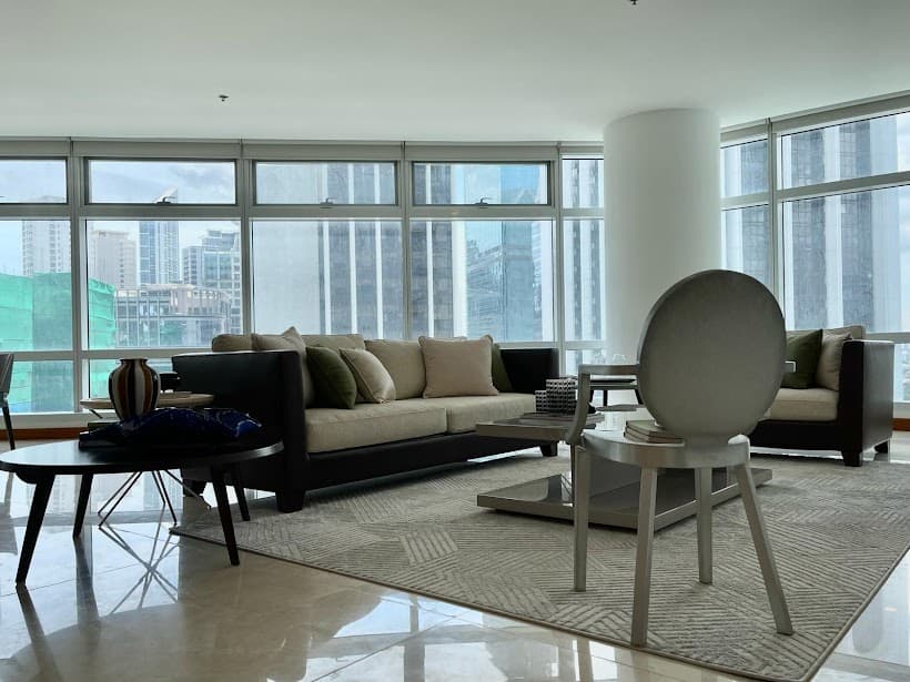 Fully Furnished 3 bedroom unit