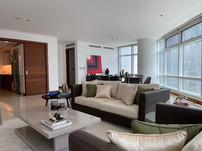 Fully Furnished 3 bedroom unit - photo 2