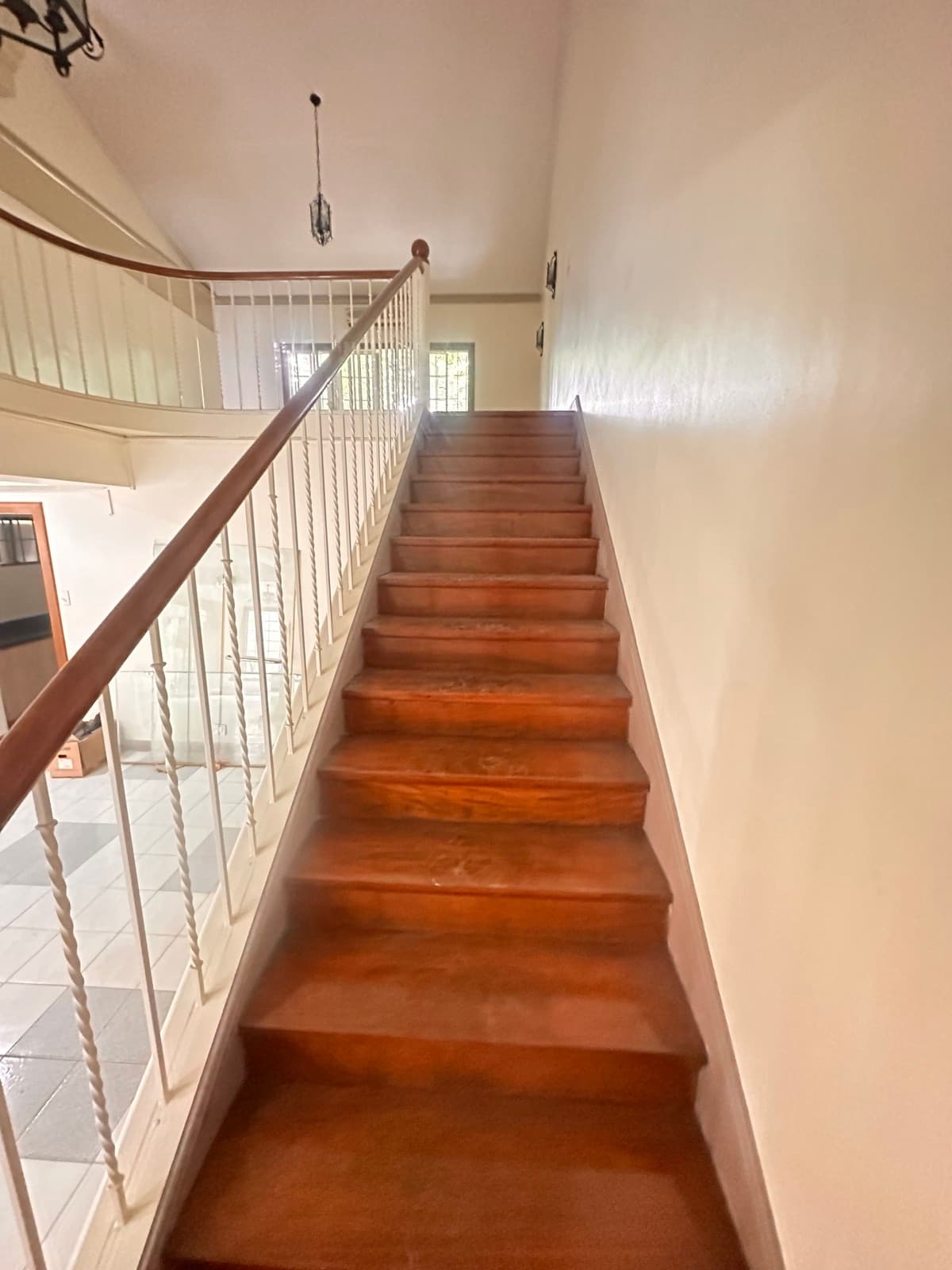 4-Bedroom Duplex House with Attic - photo 4