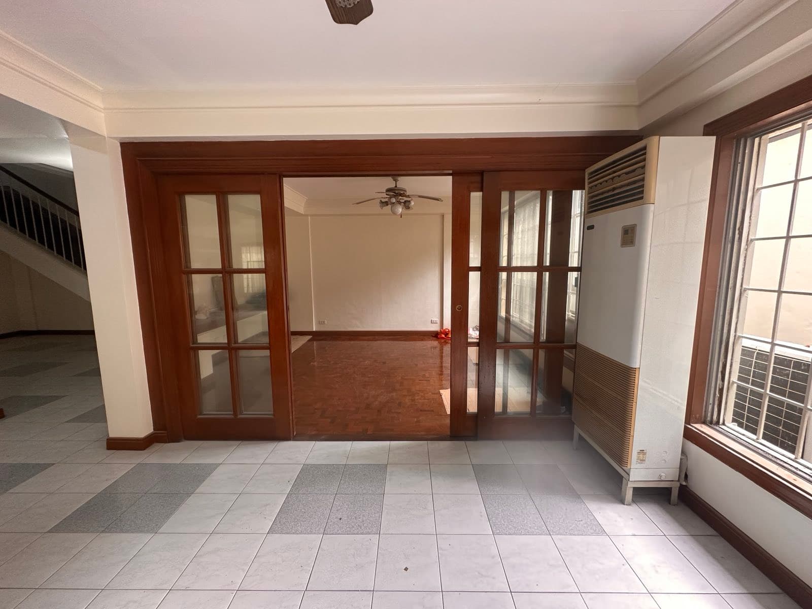 4-Bedroom Duplex House with Attic - photo 2
