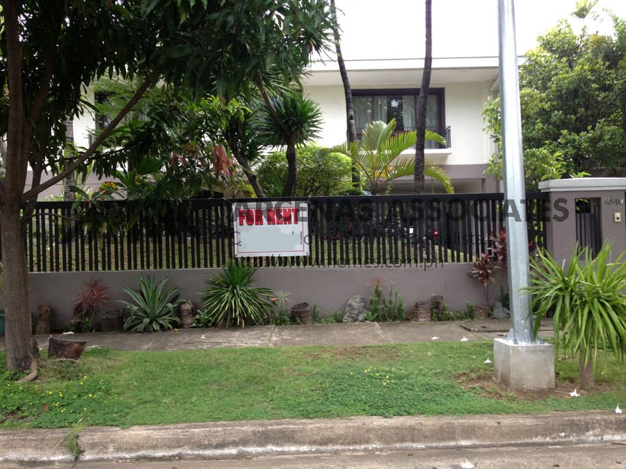 5 Bedroom house with big garden in Dasmarinas Village - Dasmarinas Village, Makati - photo 1