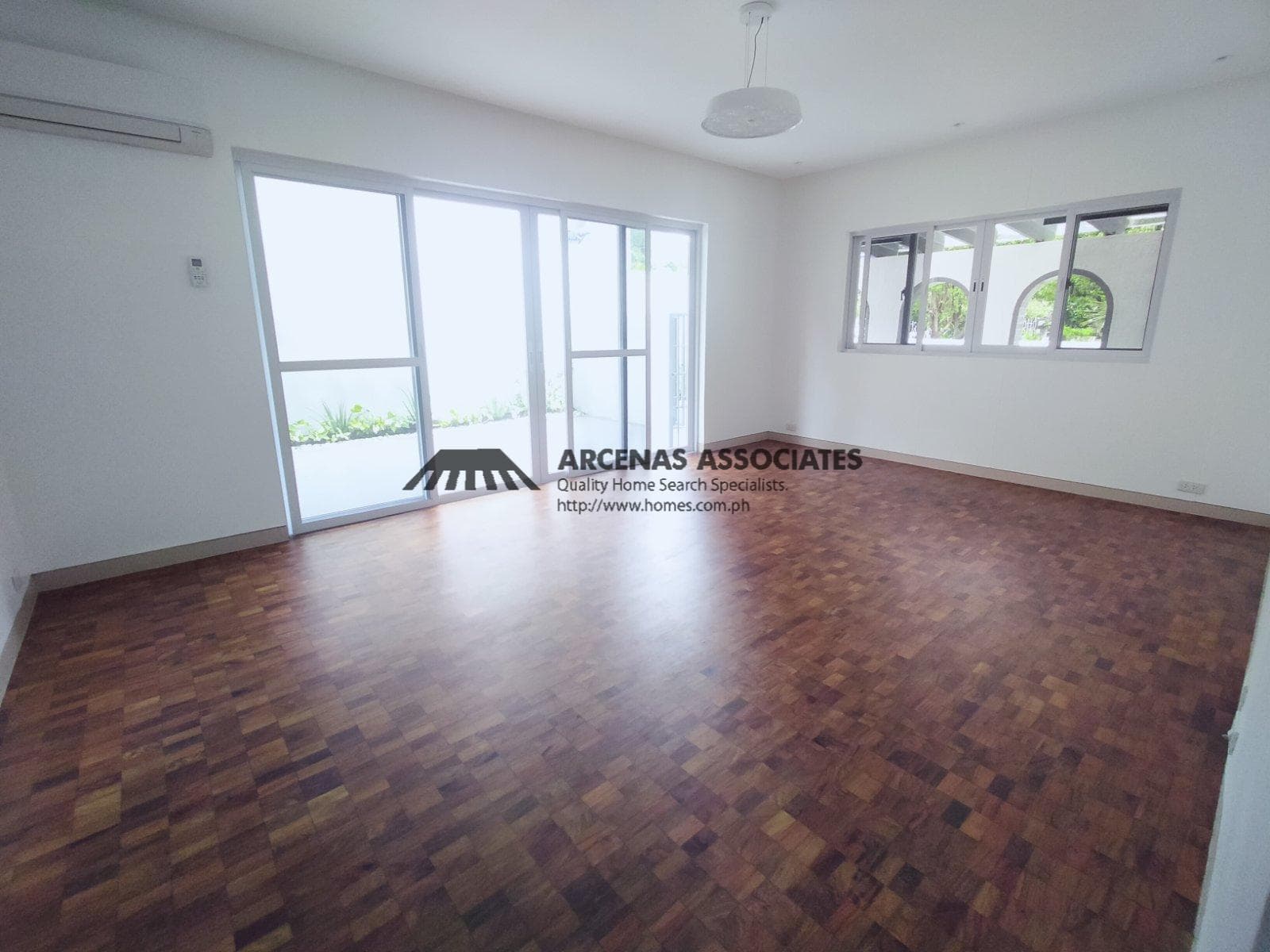 Two-Storey Tropical-Modern Residence - photo 5