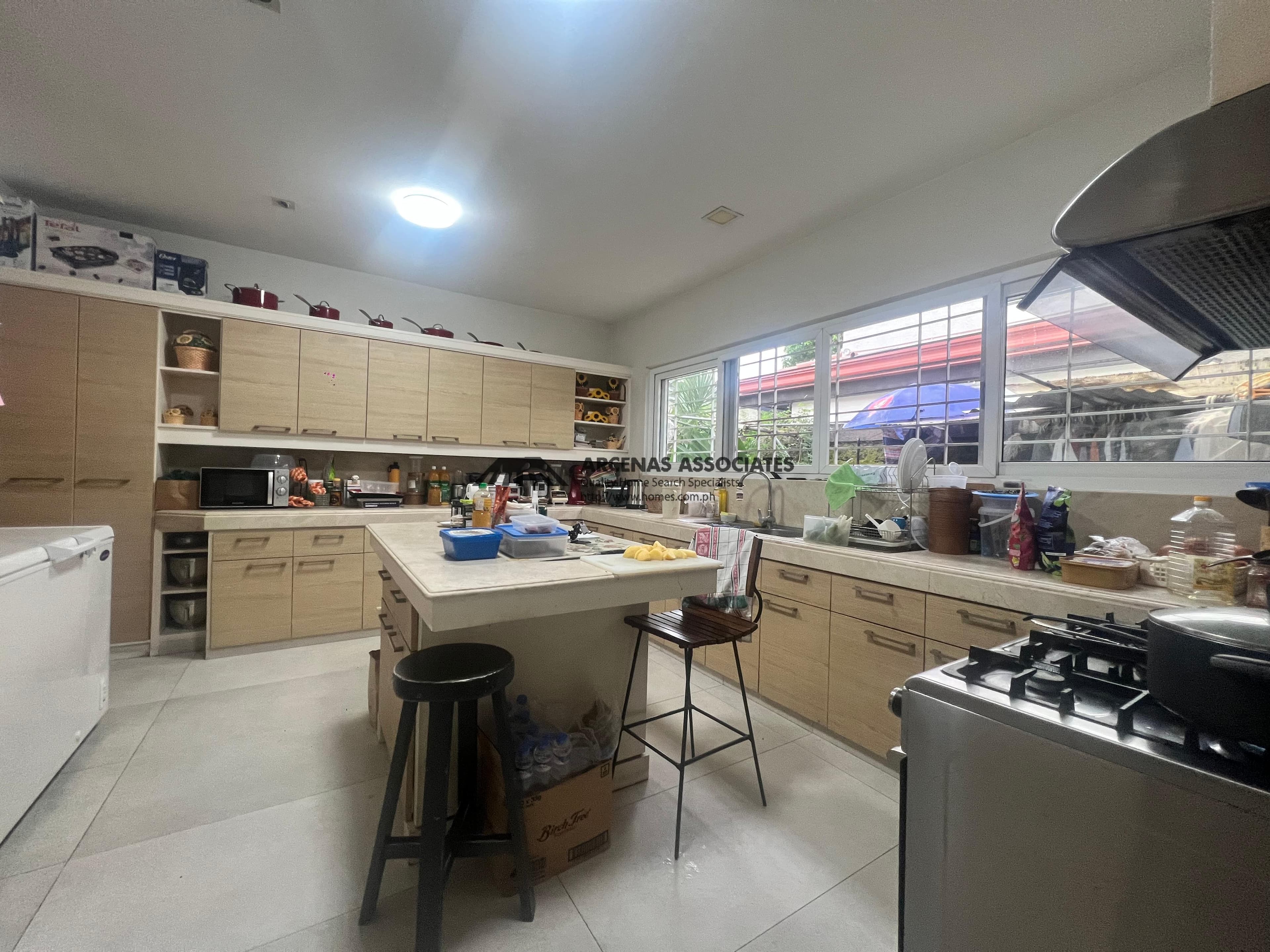 Updated Modern Bungalow - photo 4
