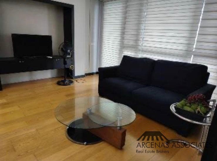 Cozy 2-Bedroom at One Serendra