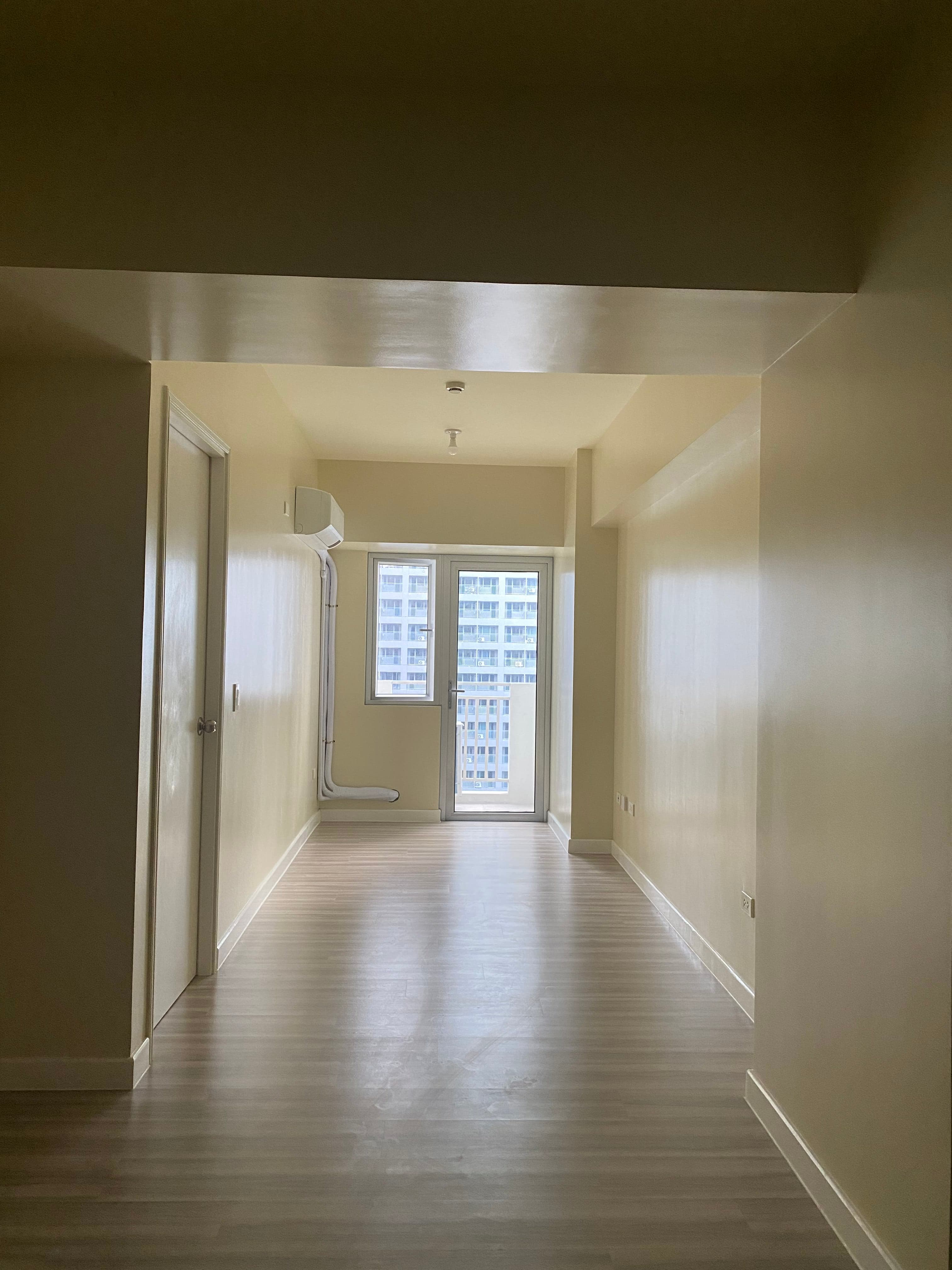 Brand New 1-Bedroom Condo with Balcony near EDSA – Avida Towers Verge, Mandaluyong - photo 2