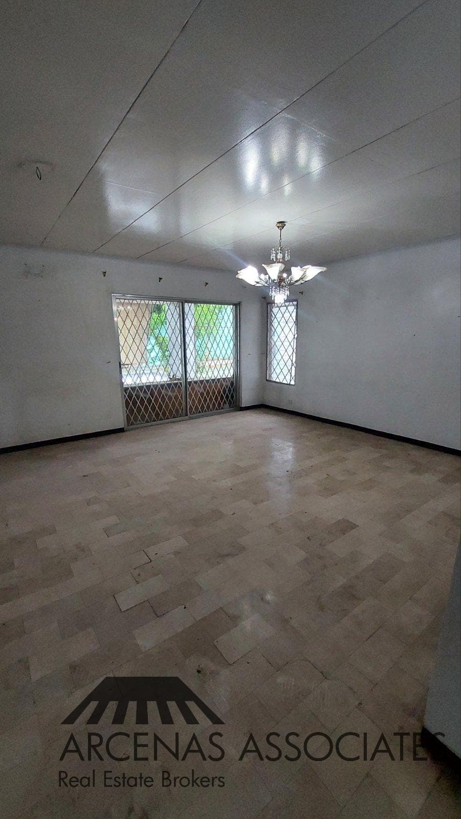 Well-Maintained House for Sale in Alabang Hills - photo 3