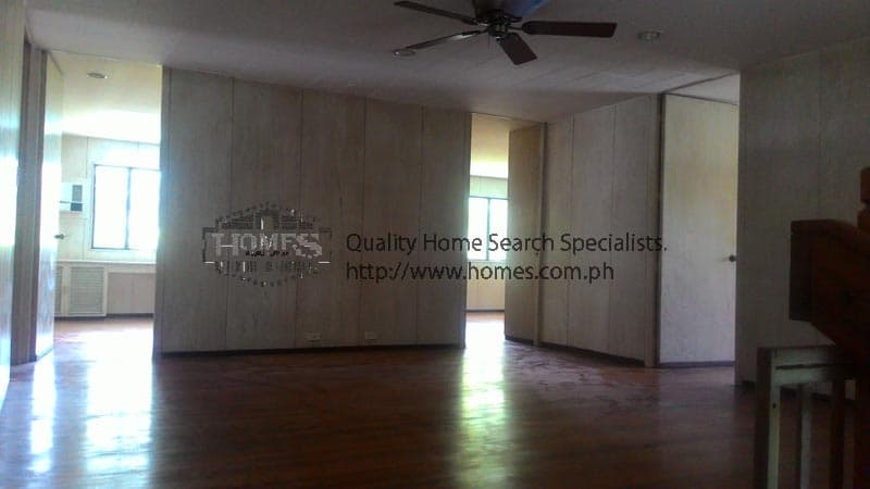 4 bedroom natural wood house for rent in Dasmarinas Village - photo 3