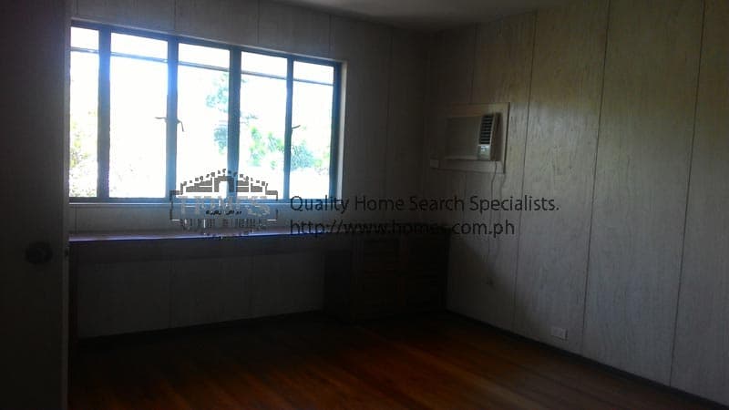 4 bedroom natural wood house for rent in Dasmarinas Village - photo 4
