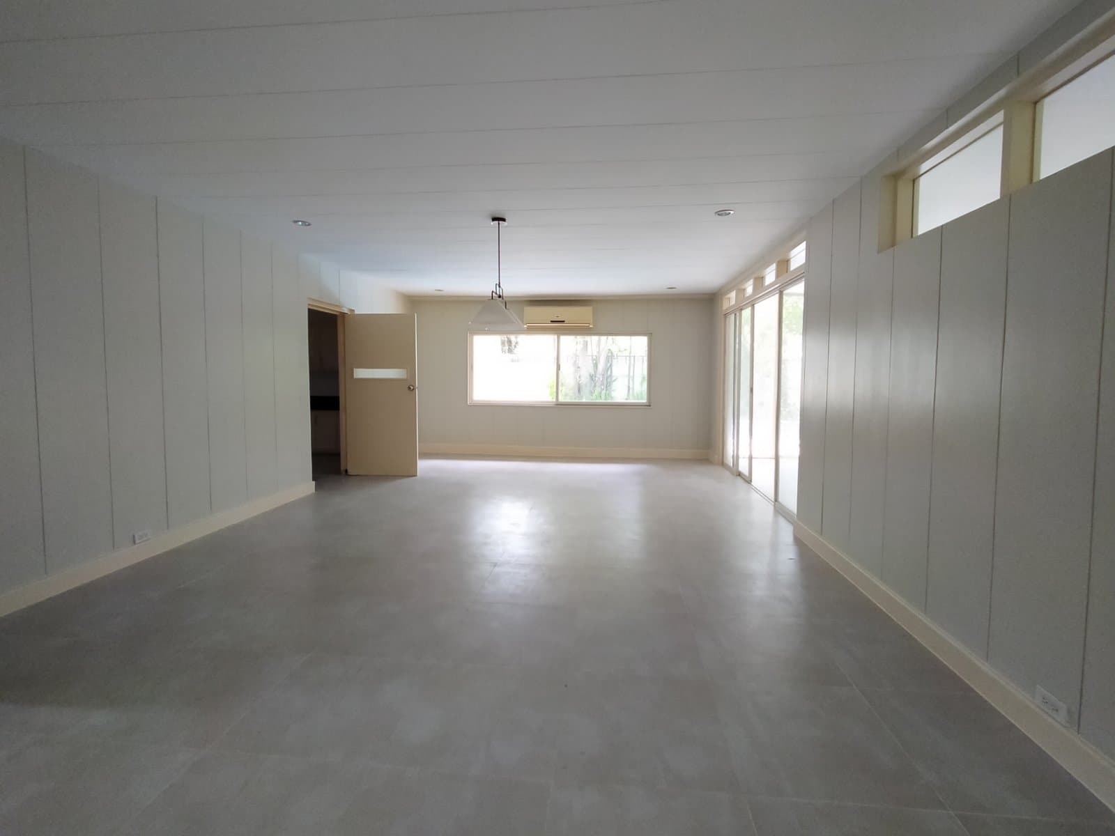 Brightly renovated 2 storey - photo 5