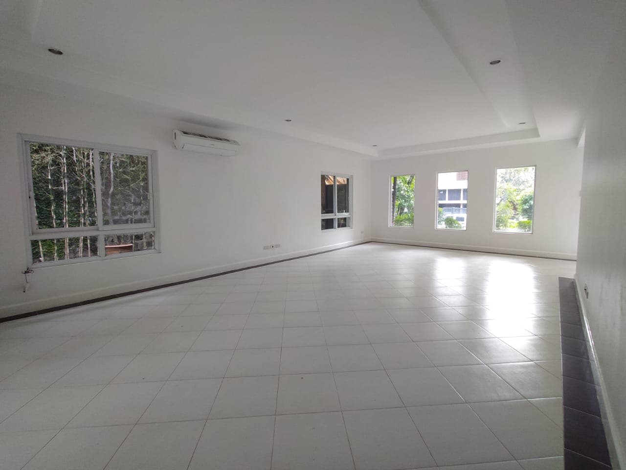 Comfortable 4 bedroom house