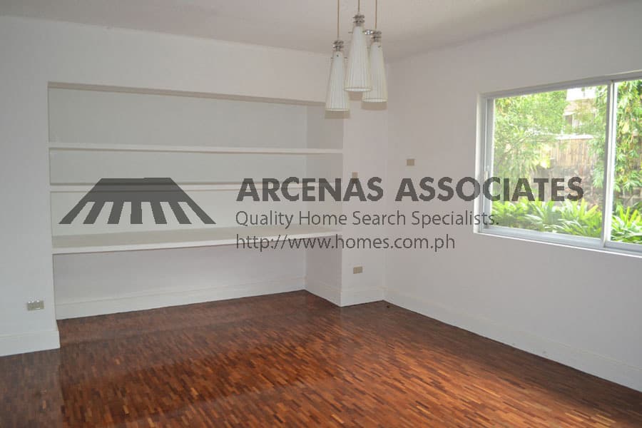 Cozy 4 bedroom house for Sale in Dasmarinas Village - photo 3