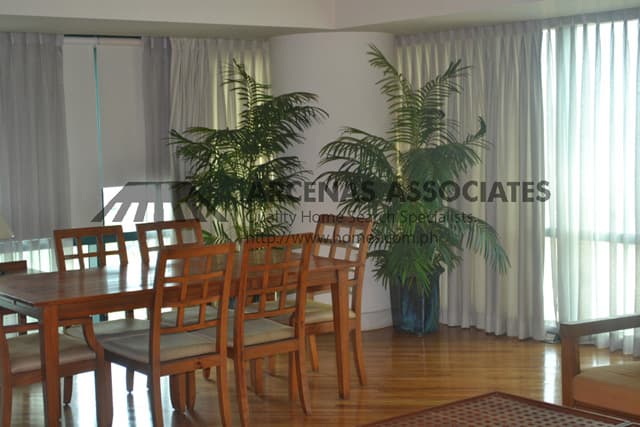 Posh 2-bedroom Apartment in Hidalgo Place - photo 3