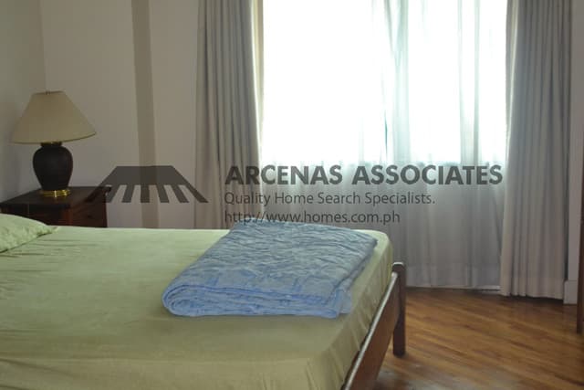 Posh 2-bedroom Apartment in Hidalgo Place - photo 4