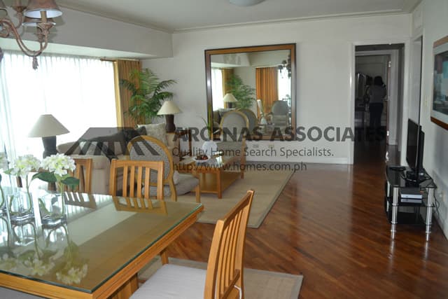 Upscale unit in Hidalgo Place - photo 4