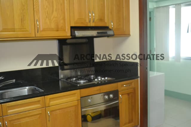 3 bedroom apartment in Tiffany Place - photo 3
