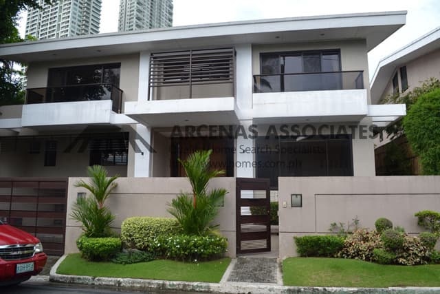 Modern Four Bedroom House - San Lorenzo, Makati - photo 1
