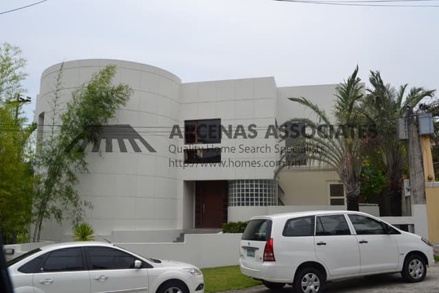 Modern four bedroom house - Ayala Alabang, Muntinlupa - photo 1