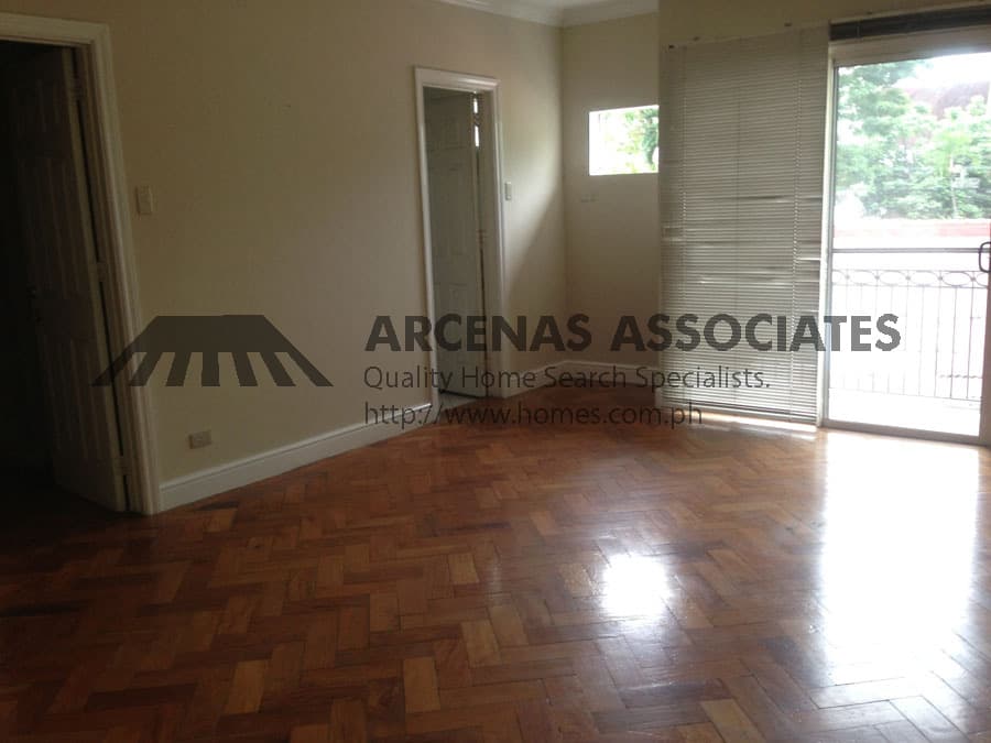 Refurbished duplex 4 bedroom - photo 3