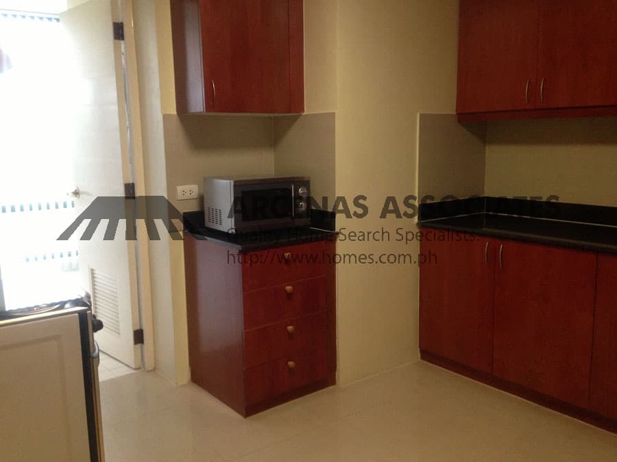 Pretty 2 Bedroom with a View - photo 3