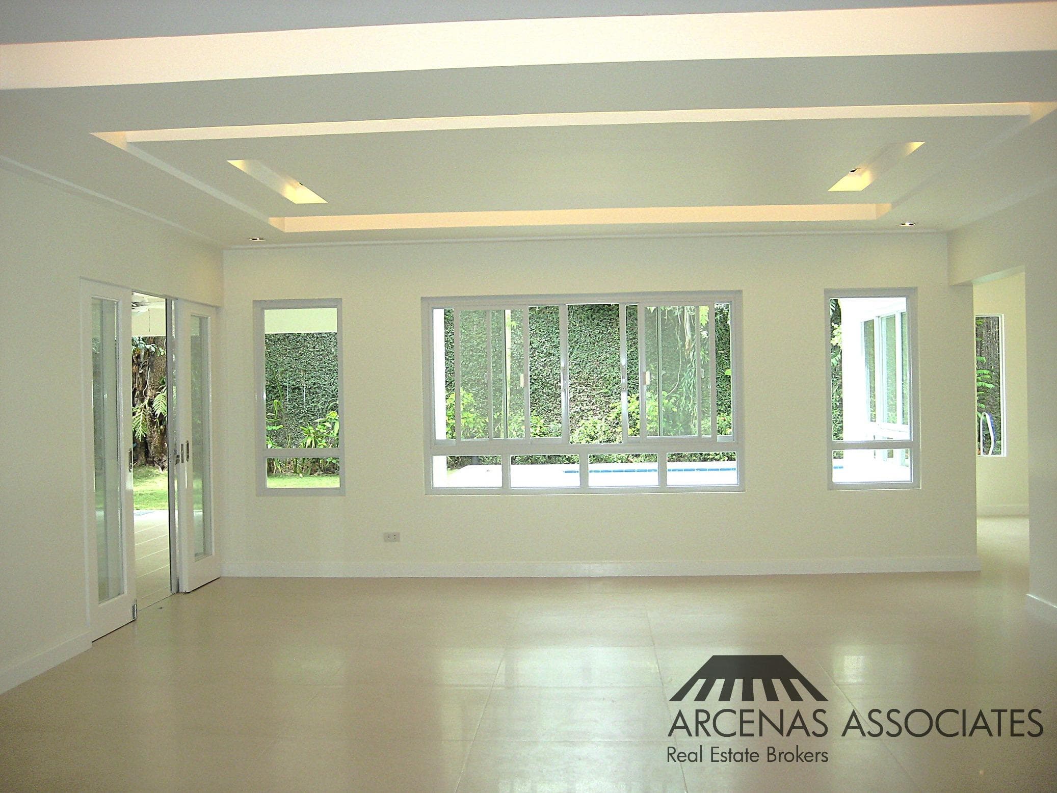 Modern Tropical House - photo 2