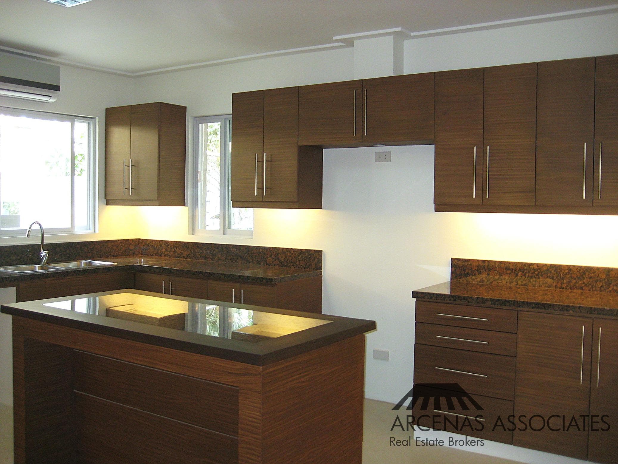 Modern Tropical House - photo 4