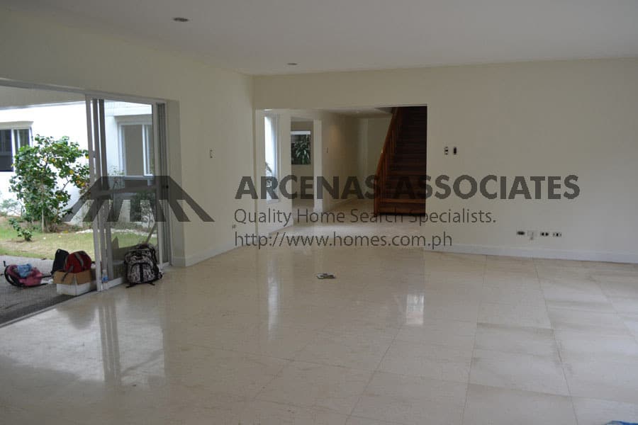 Splendid Modern 5 bedroom - photo 5