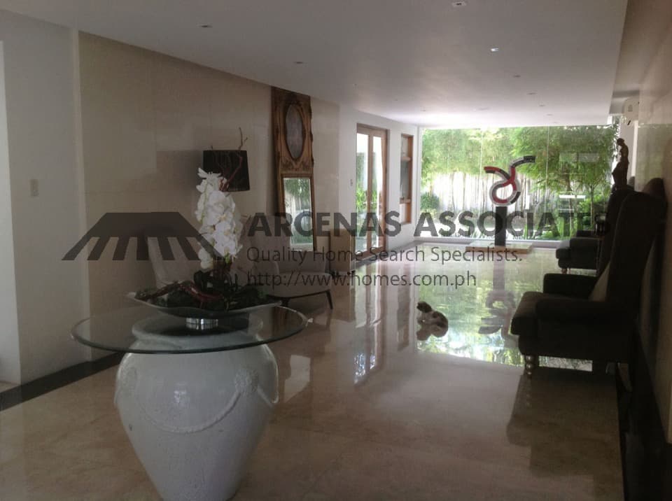Sophisticated Modern and Elegant 4 Bedroom - photo 3