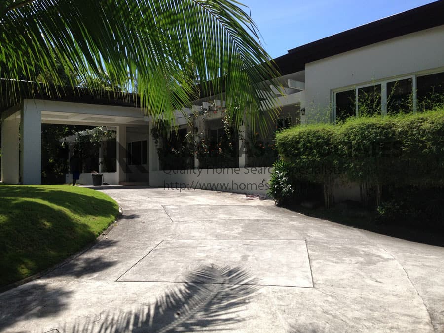 Narra floored Large 4 Bedroom - Dasmarinas Village, Makati - photo 1