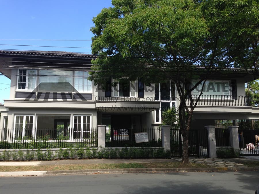 Brand New Premium 4 Bedroom Kenneth and Mock - Dasmarinas Village, Makati - photo 1