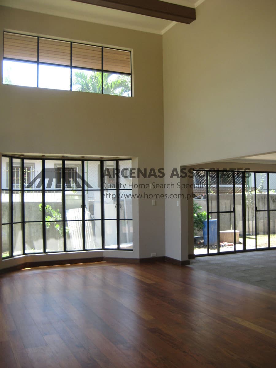 Eclectic Modern 4 Bedroom - photo 5