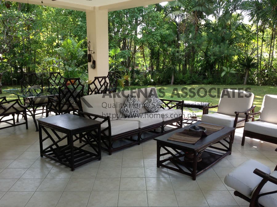 Tropical Modern 5 bedroom with den - Forbes Park, Makati - photo 1