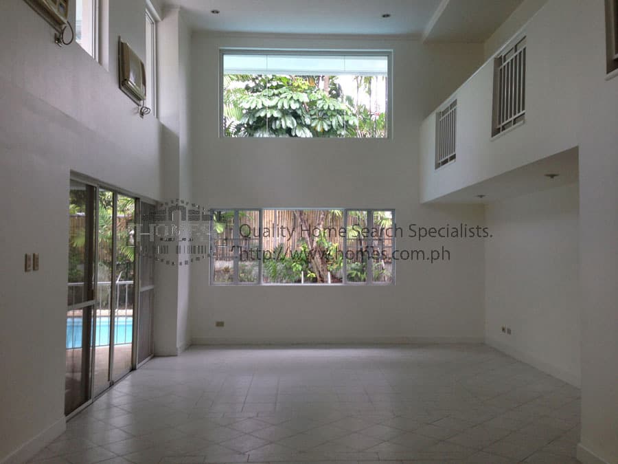 High-ceilinged 4 bedroom - photo 3