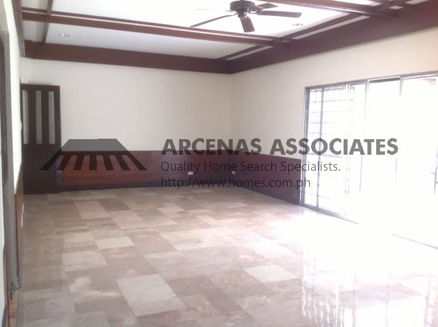 Ambassador located house - photo 4
