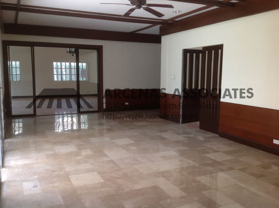 Ambassador located house - photo 3
