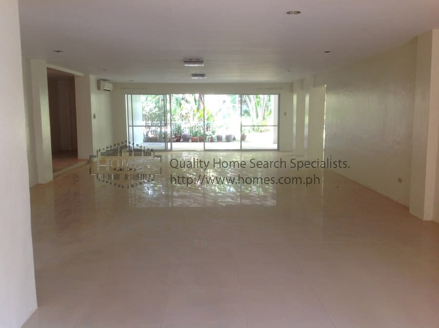 Roomy bright space with lovely garden - photo 3