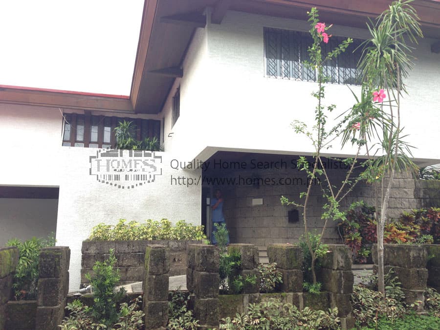 Structural compact 2 storey - Dasmarinas Village, Makati - photo 1