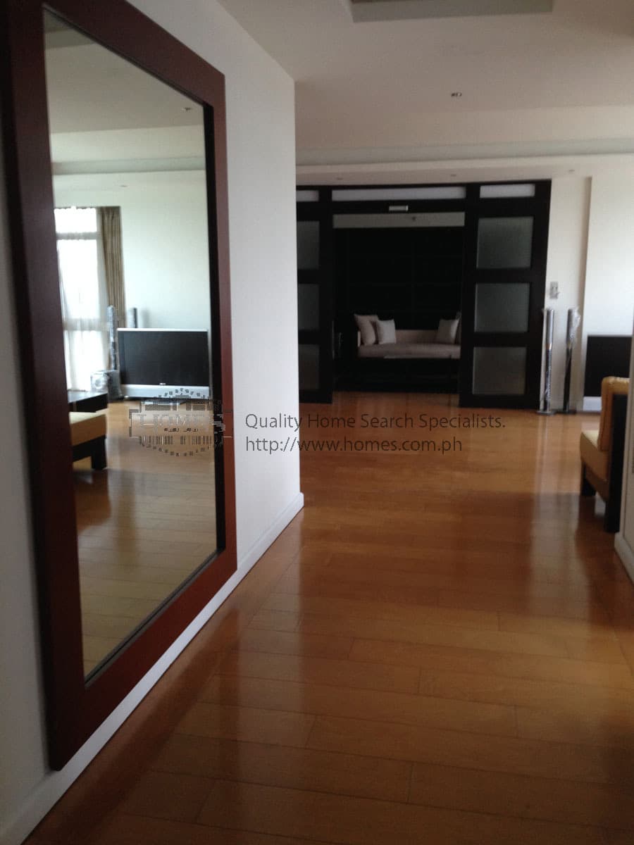 Posh 3 bedroom at Pacific Plaza - photo 3