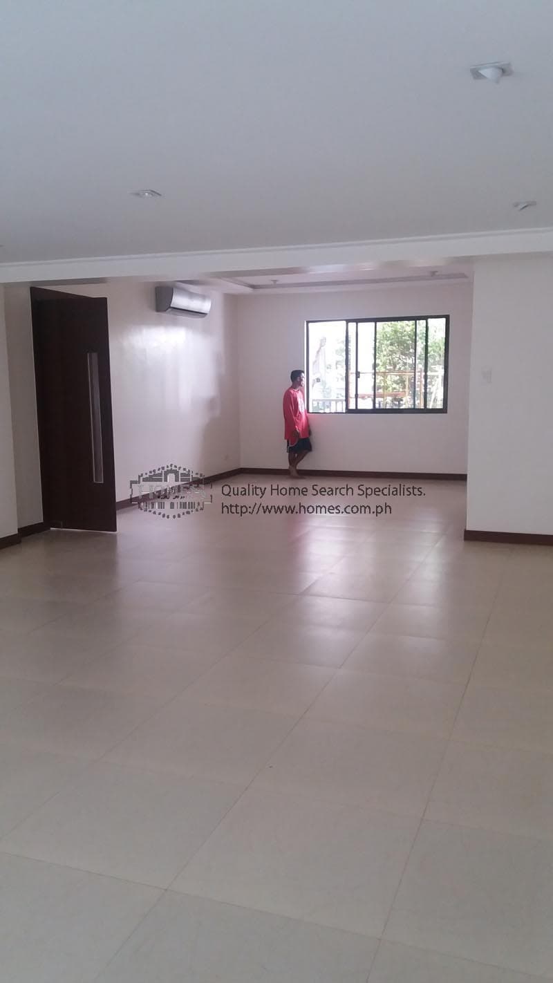 Upgraded 2 Storey - photo 3