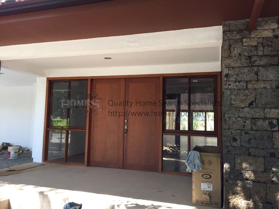 Roomy bungalow - Dasmarinas Village, Makati - photo 1