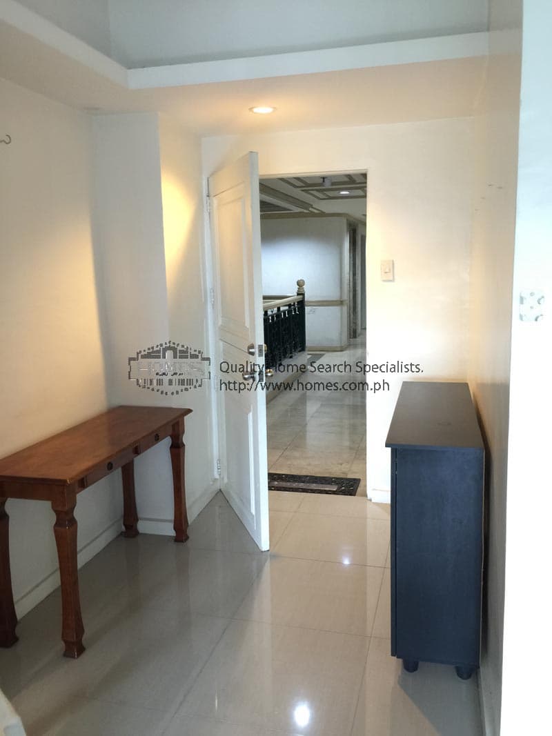 Residencia 8888 2 bedroom modern large unit with balcony - photo 5