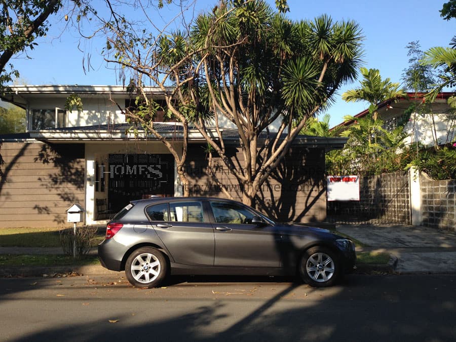 Refurbished 2-storey - Dasmarinas Village, Makati - photo 1
