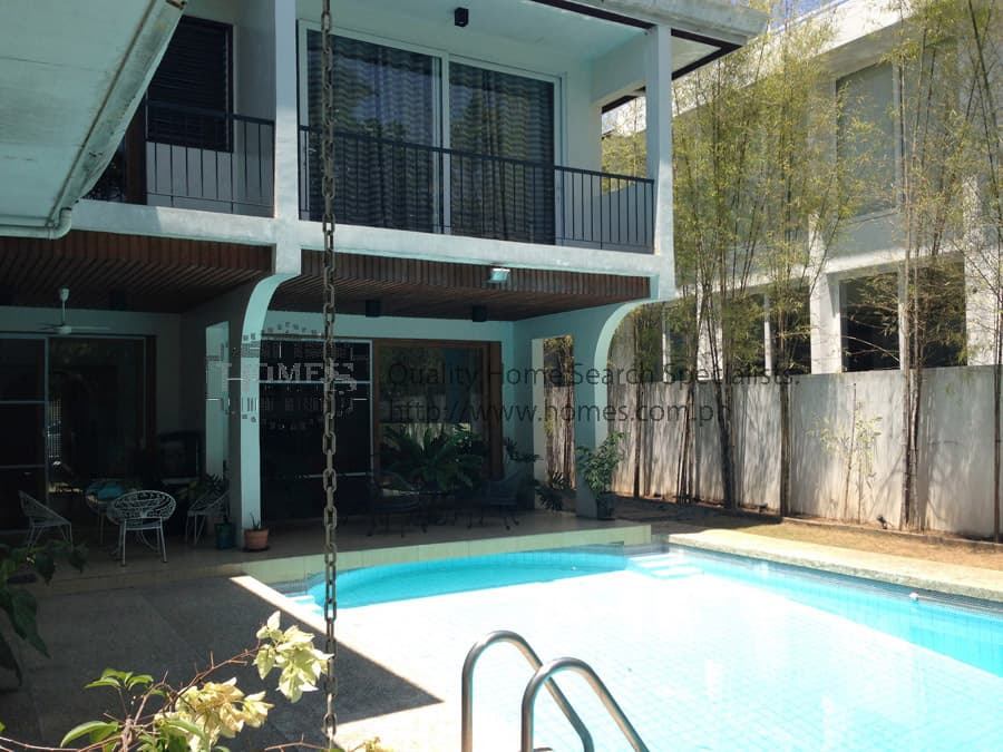 Refurbished 2-storey - photo 5