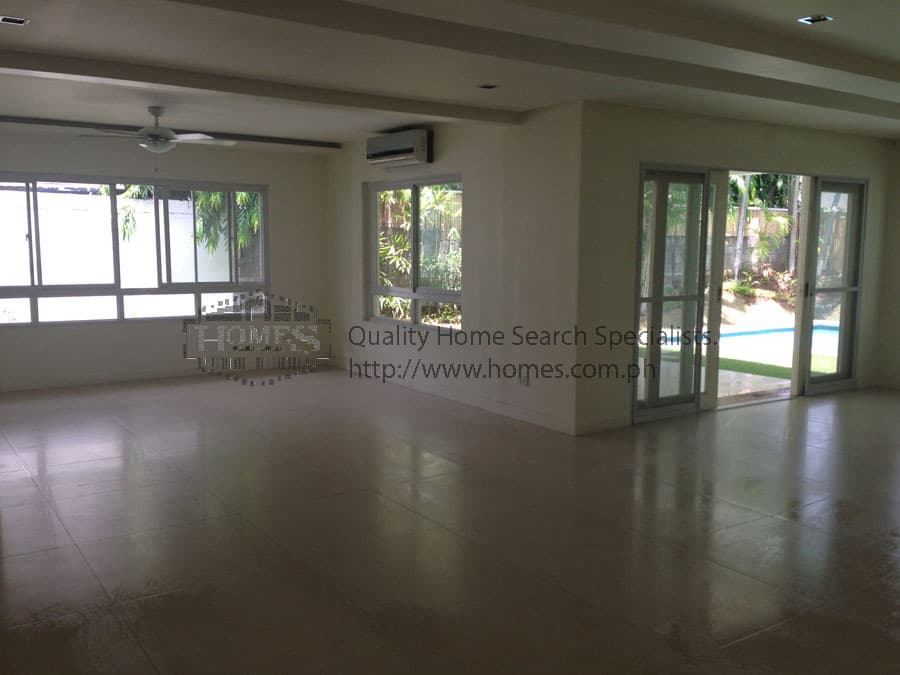 Modern four (4) Bedroom Bungalow - photo 4