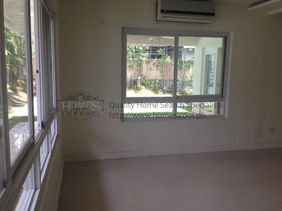 Modern four (4) Bedroom Bungalow - photo 5