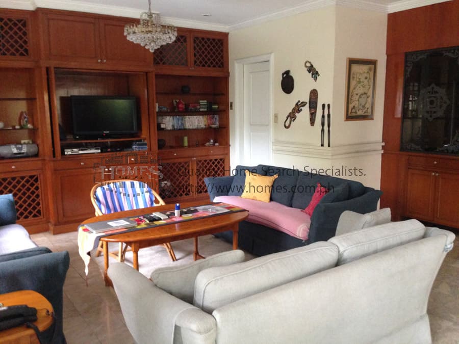 Great Value 2 storey - photo 2