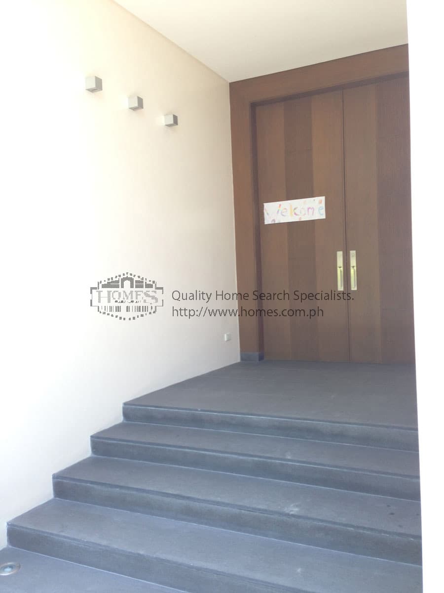 Pre-eminent modern 2-storey - photo 5