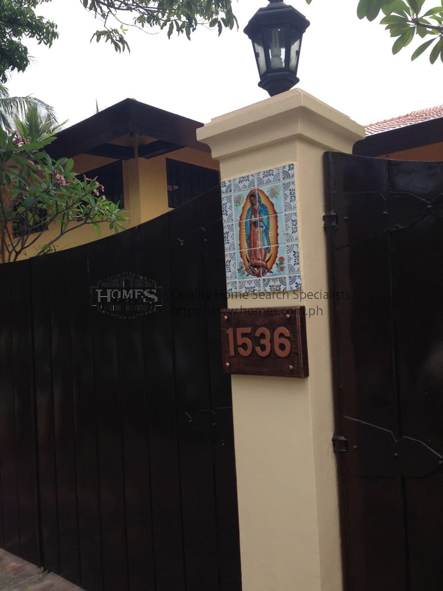 Eclectic colonial inspired 2-storey - photo 2